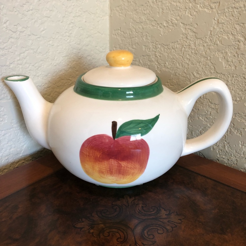 Ceramic Tea Pot